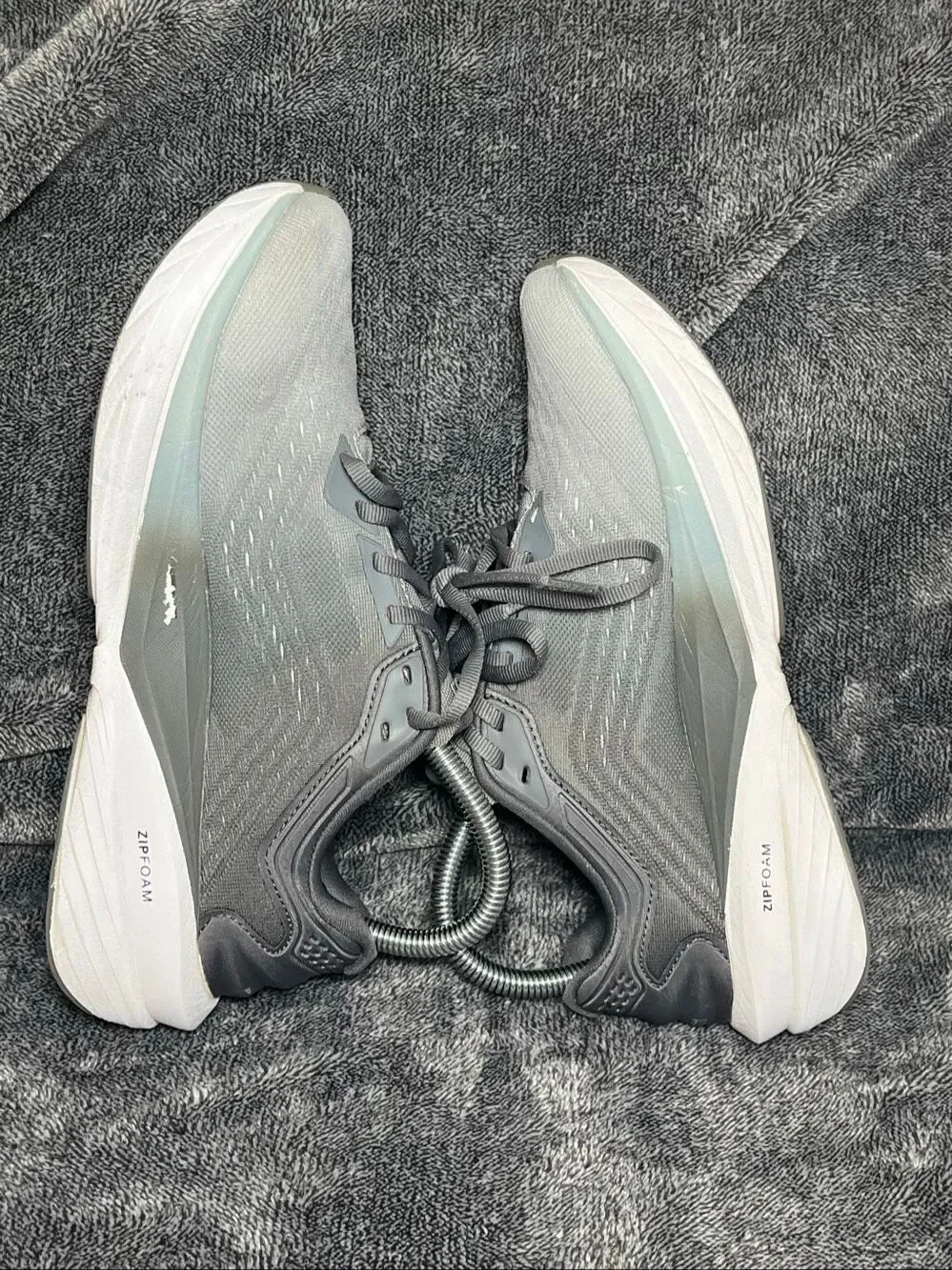 Topo Athletic Phantom 4 Women's 7.5 Wide Grey Running Shoes 5mm Drop W-Phantom 4